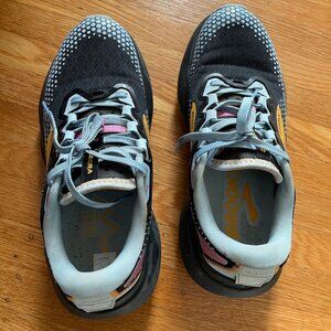 Size 8 - Brooks Caldera 6 Black Blue Yellow